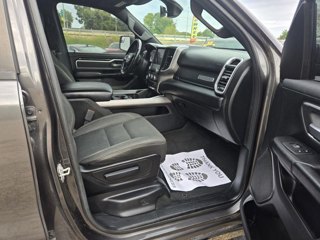 RAM 1500 Big Horn Quad Cab 4WD 2020
