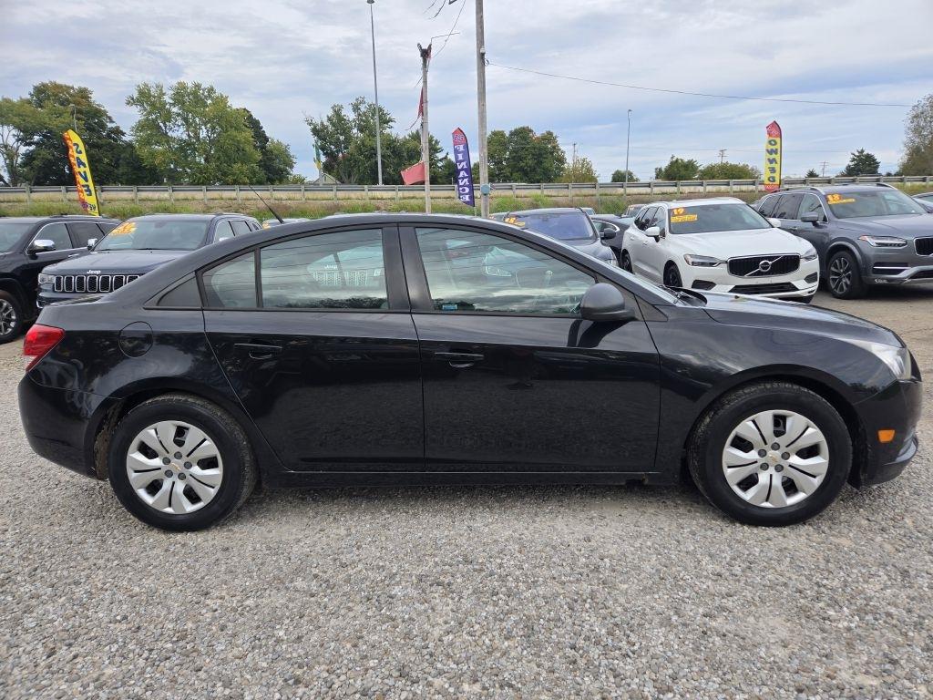 Chevrolet Cruze LS Auto 2013
