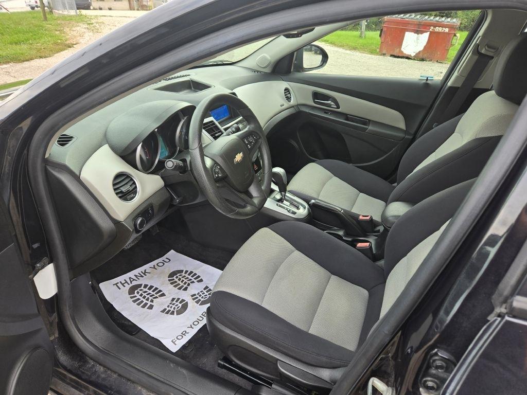 Chevrolet Cruze LS Auto 2013