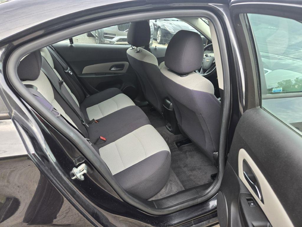 Chevrolet Cruze LS Auto 2013