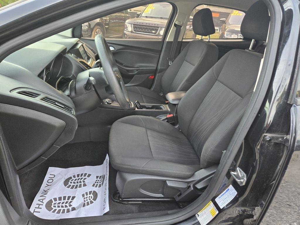 Ford Focus SE Sedan 2015