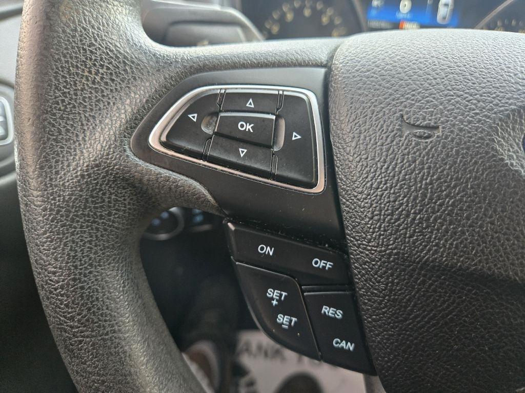 Ford Focus SE Sedan 2015