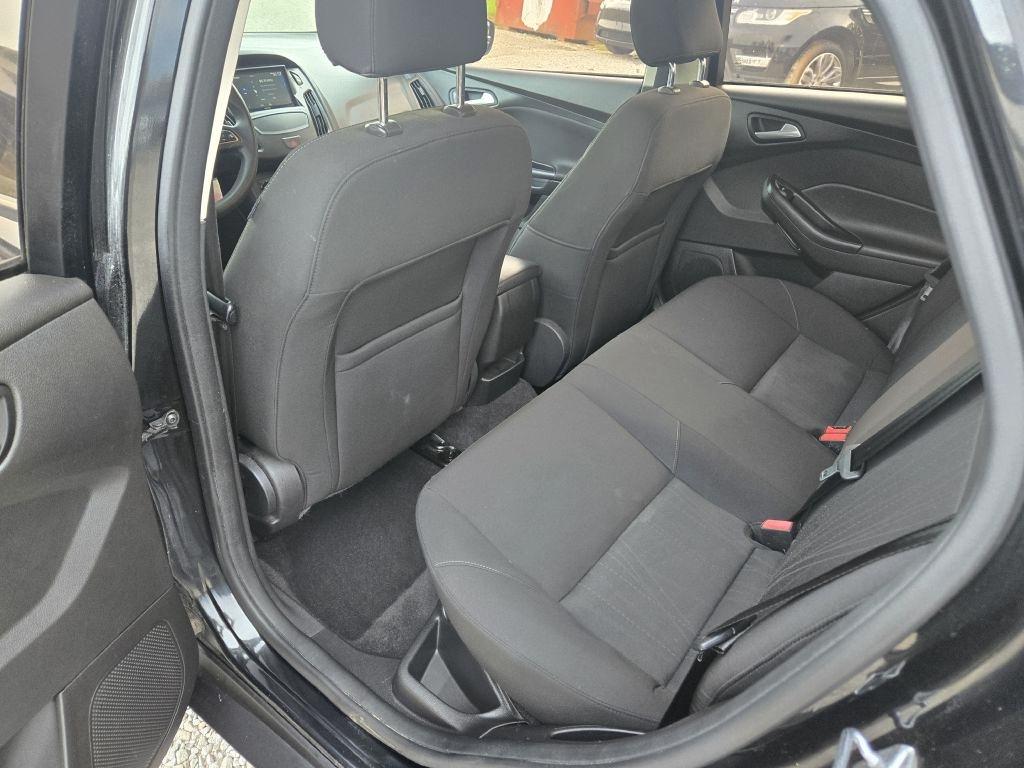 Ford Focus SE Sedan 2015