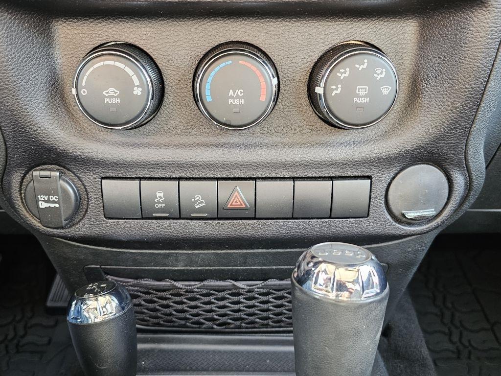 Jeep Wrangler Sport 4WD 2015
