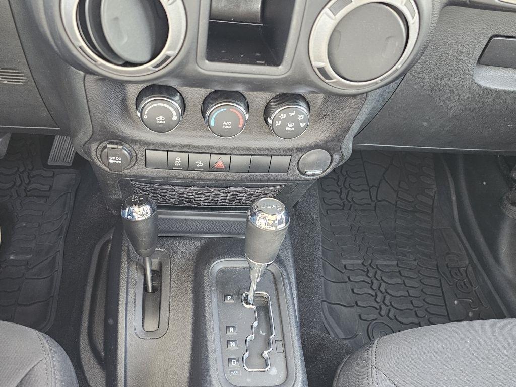 Jeep Wrangler Sport 4WD 2015