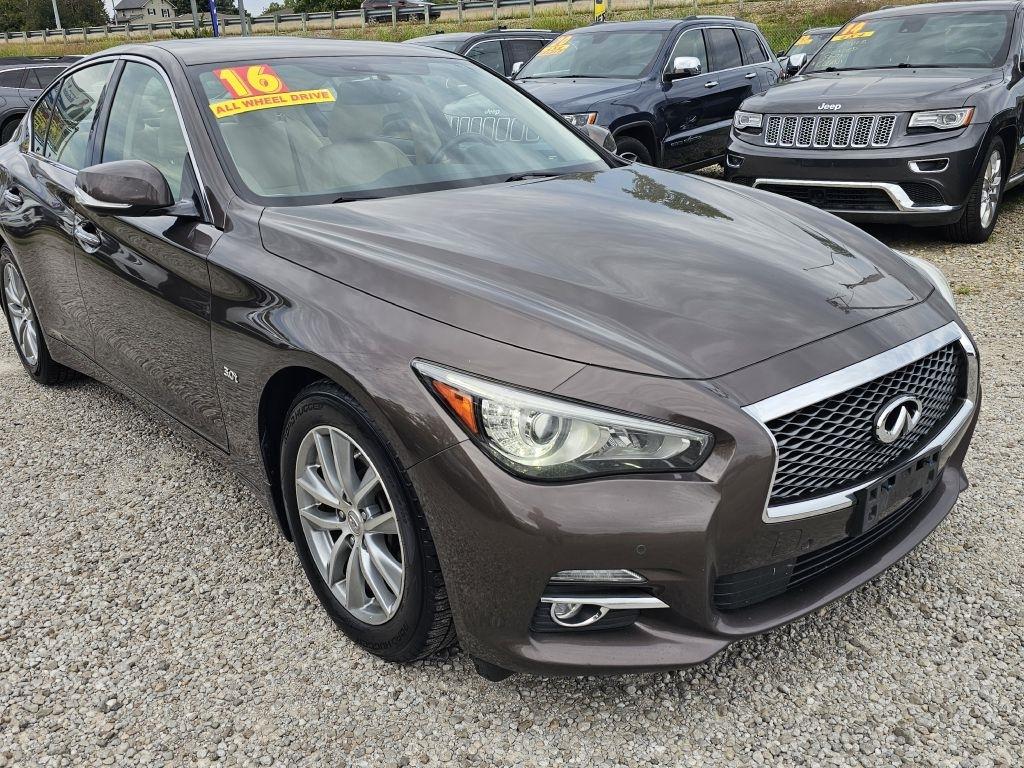 Infiniti Q50 3.0t Premium AWD 2016