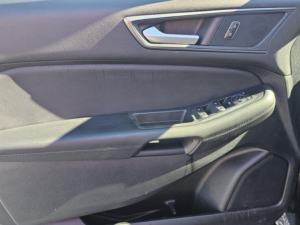 Ford Edge SE AWD 2021