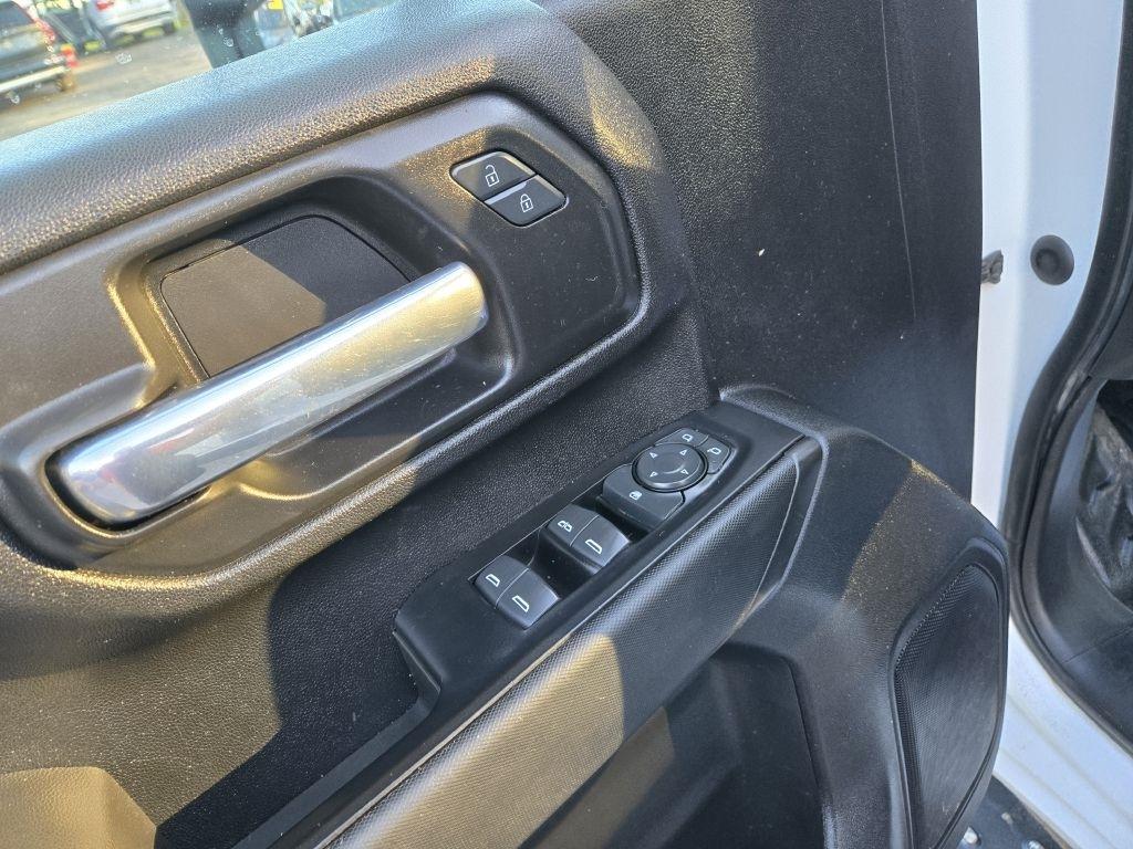 Chevrolet Silverado 2500HD Work Truck Crew Cab Long Box 4WD 2022