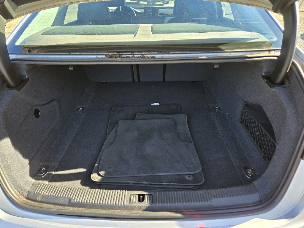 Audi A6 2.0T Premium Sedan FrontTrak Multitronic 2013