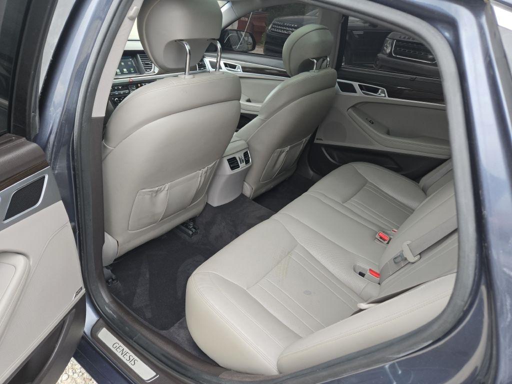 Genesis G80 3.8 2017