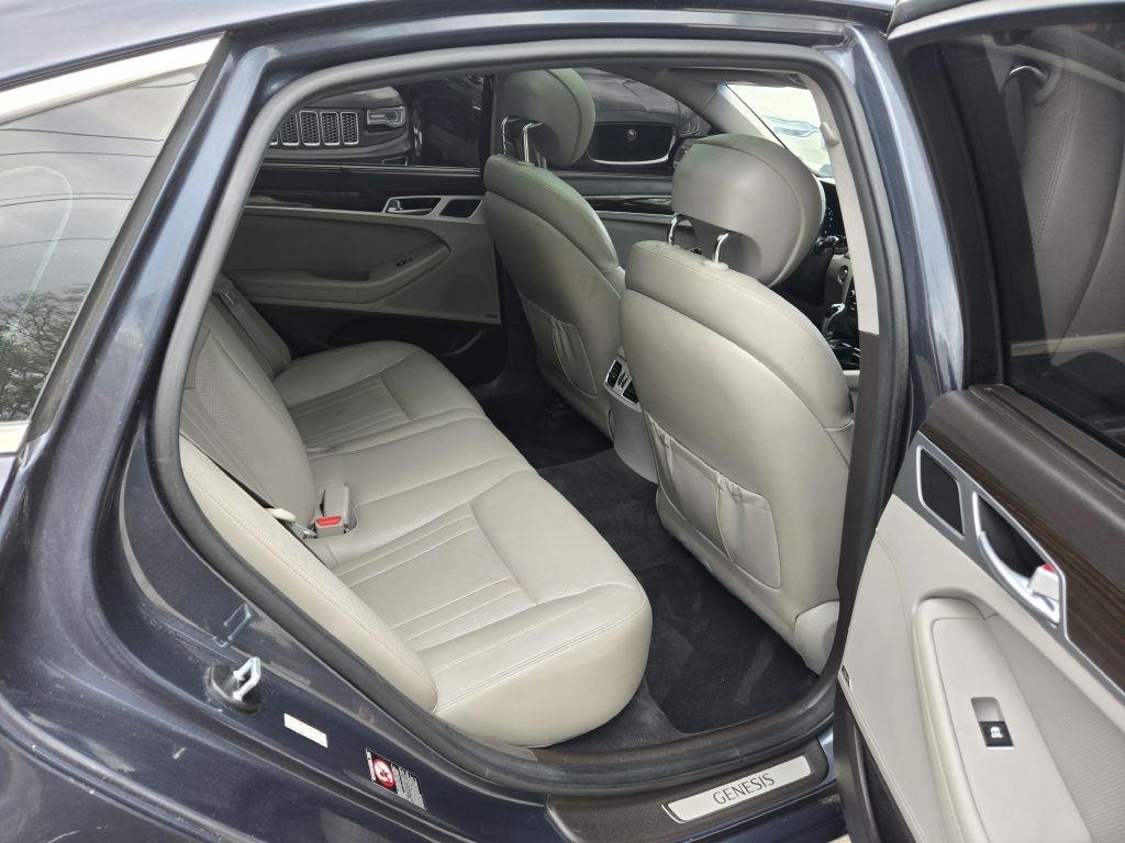 Genesis G80 3.8 2017