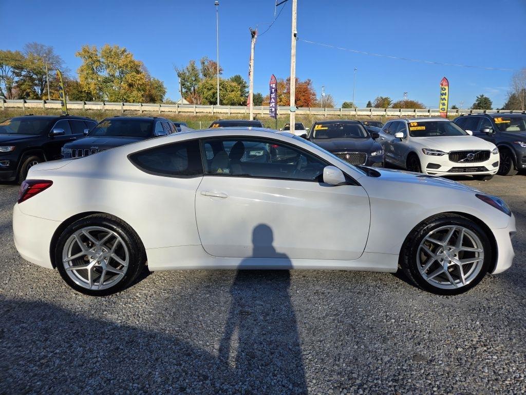 Hyundai Genesis Coupe 2.0T Auto 2013