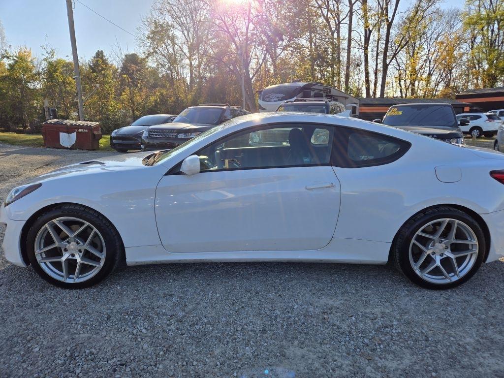 Hyundai Genesis Coupe 2.0T Auto 2013