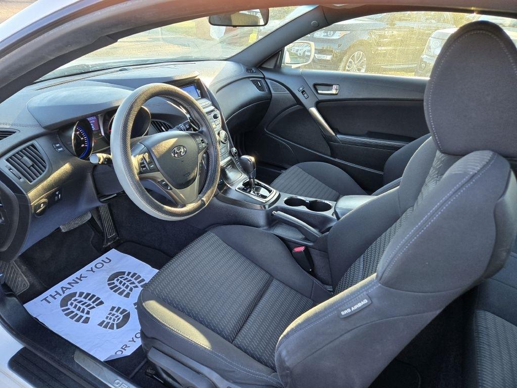 Hyundai Genesis Coupe 2.0T Auto 2013