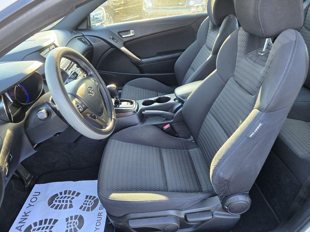 Hyundai Genesis Coupe 2.0T Auto 2013
