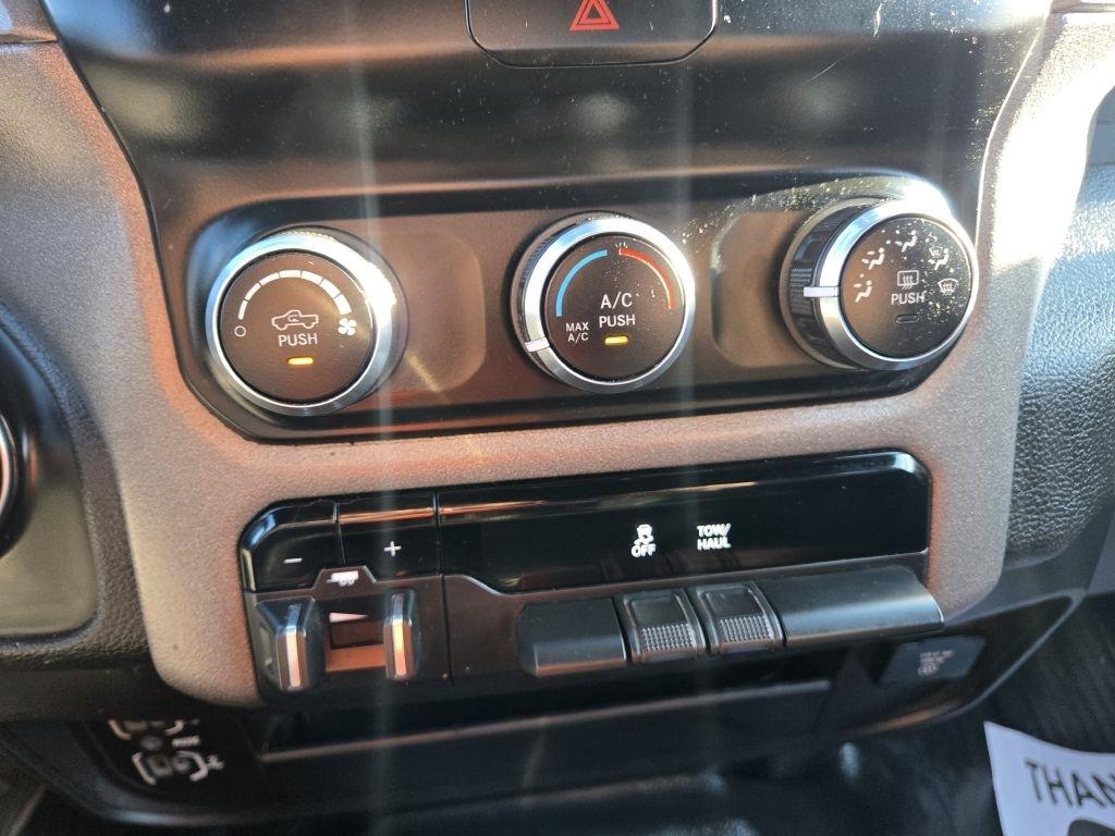 RAM 2500 Tradesman Crew Cab LWB 4WD 2022