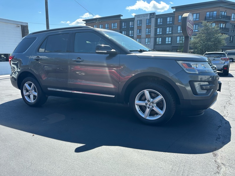 Ford Explorer XLT 4WD 2016 Ford Explorer XLT 4WD 2016