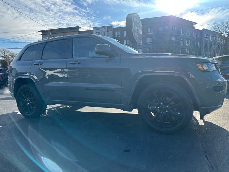 Jeep Grand Cherokee 4WD 4dr Laredo Altitude *Ltd Avail* 2019