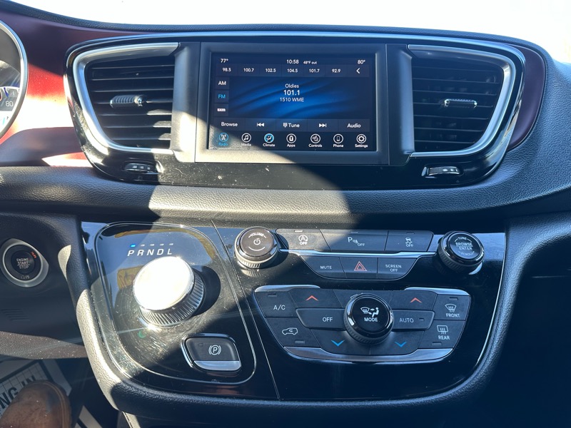 Chrysler Pacifica Touring L Plus 35th Anniversary FWD 2020