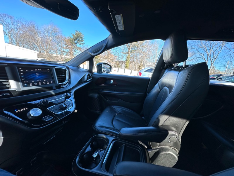 Chrysler Pacifica Touring L Plus 35th Anniversary FWD 2020