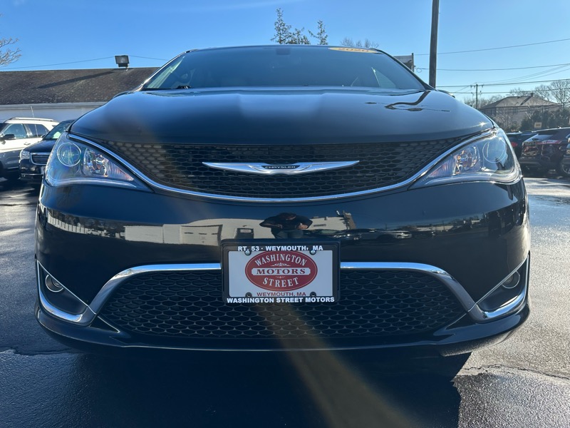 Chrysler Pacifica Touring L Plus 35th Anniversary FWD 2020