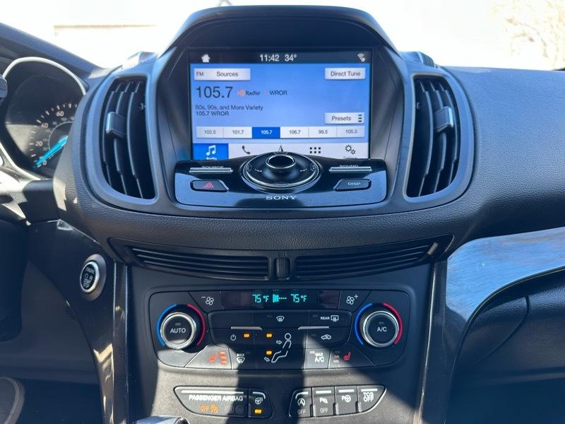 Ford Escape Titanium 4WD 2017