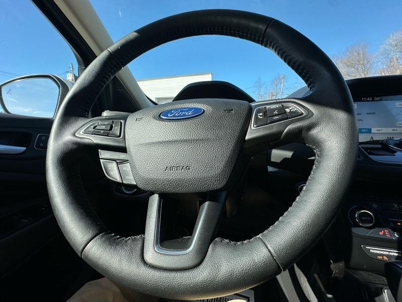 Ford Escape Titanium 4WD 2017