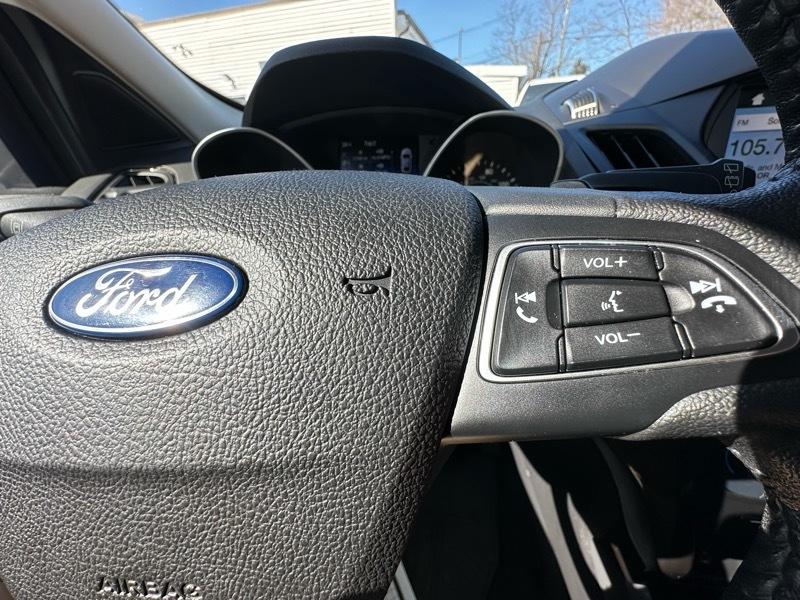 Ford Escape Titanium 4WD 2017