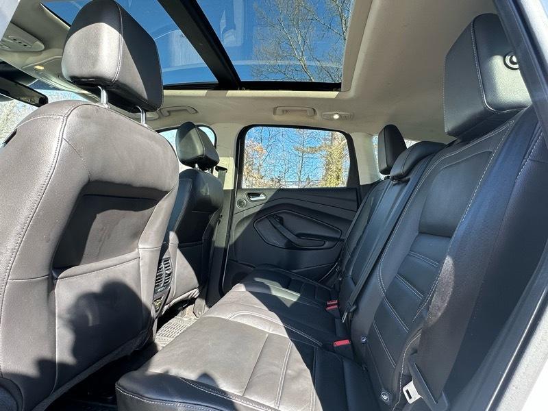 Ford Escape Titanium 4WD 2017