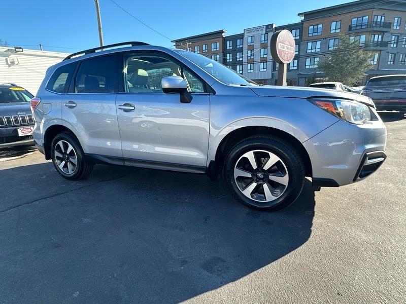 Subaru Forester 2.5i Limited 2017
