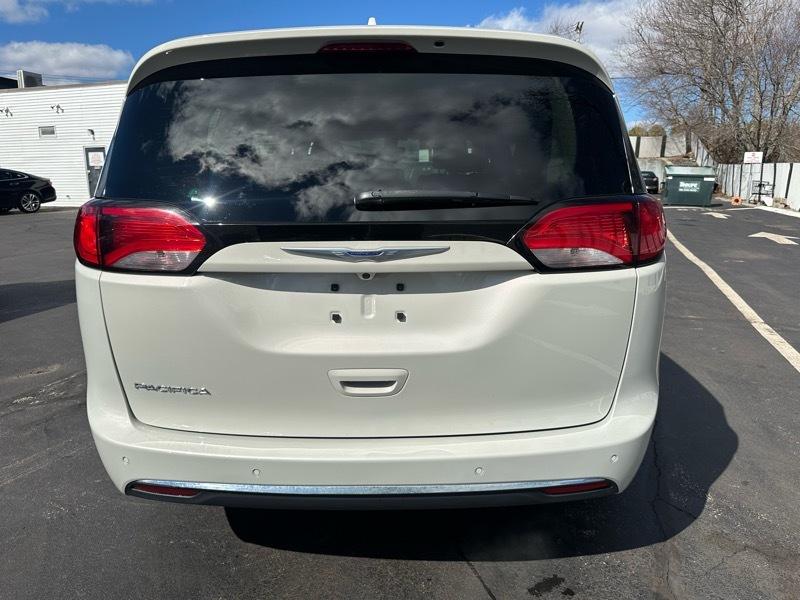 Chrysler Pacifica Touring-L 2019