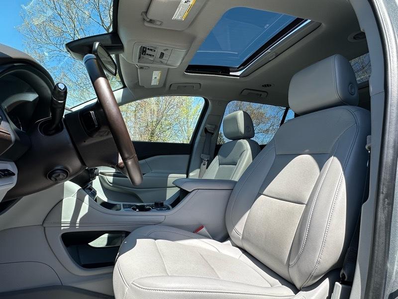 GMC Acadia SLT AWD 2023