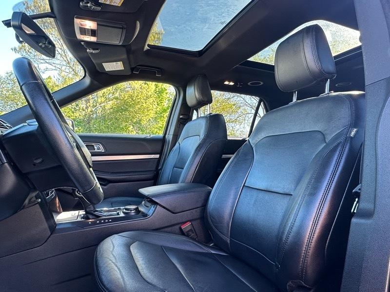 Ford Explorer XLT 4WD 2018
