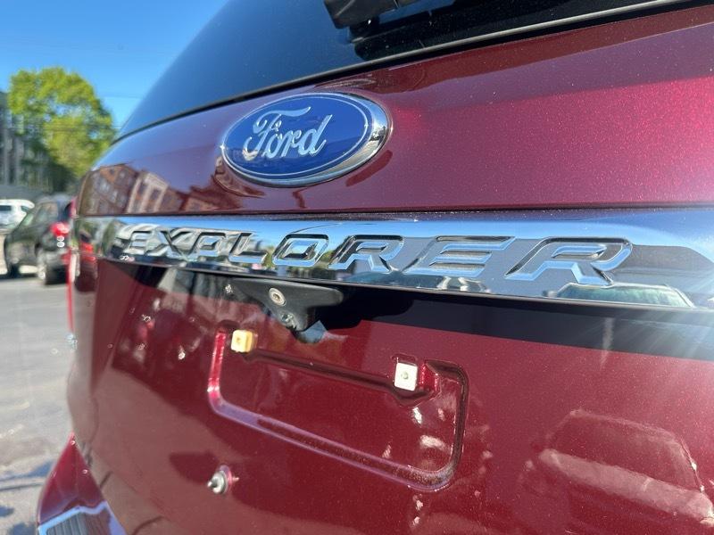 Ford Explorer XLT 4WD 2018