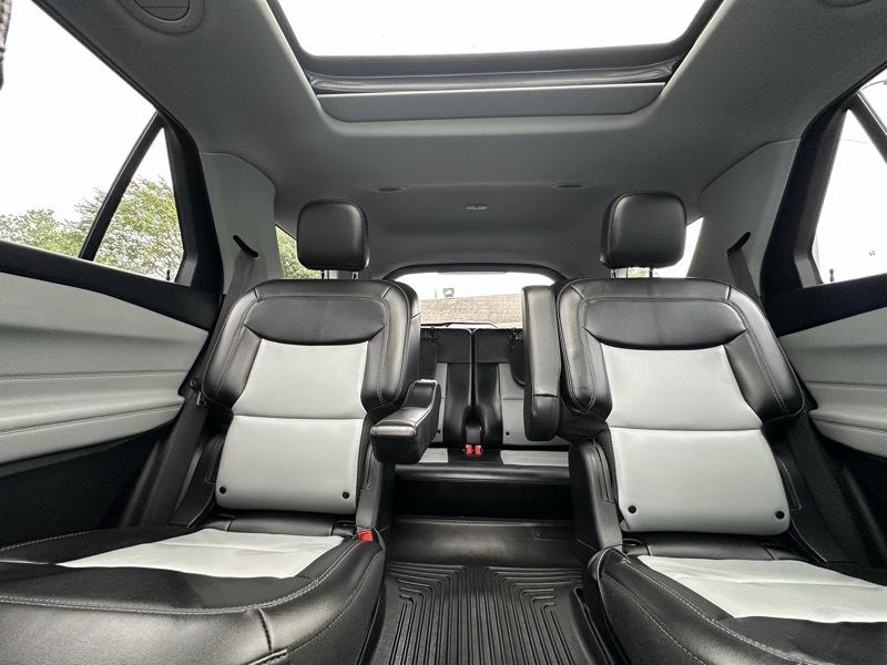 Ford Explorer XLT AWD 2023