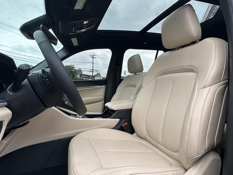 Jeep Grand Cherokee Limited 4WD 2025
