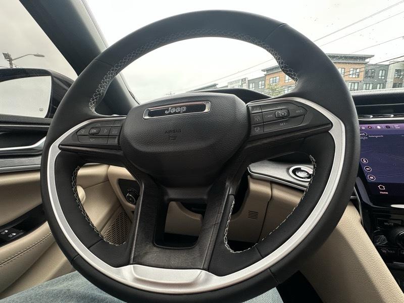 Jeep Grand Cherokee Limited 4WD 2025