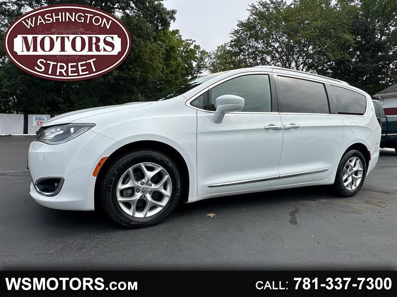 2020 Chrysler Pacifica Touring-L