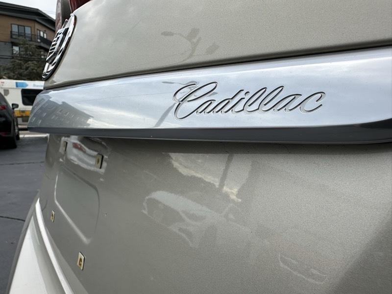 Cadillac XTS Base 2013
