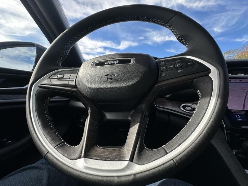 Jeep Grand Cherokee Limited 4WD 2025