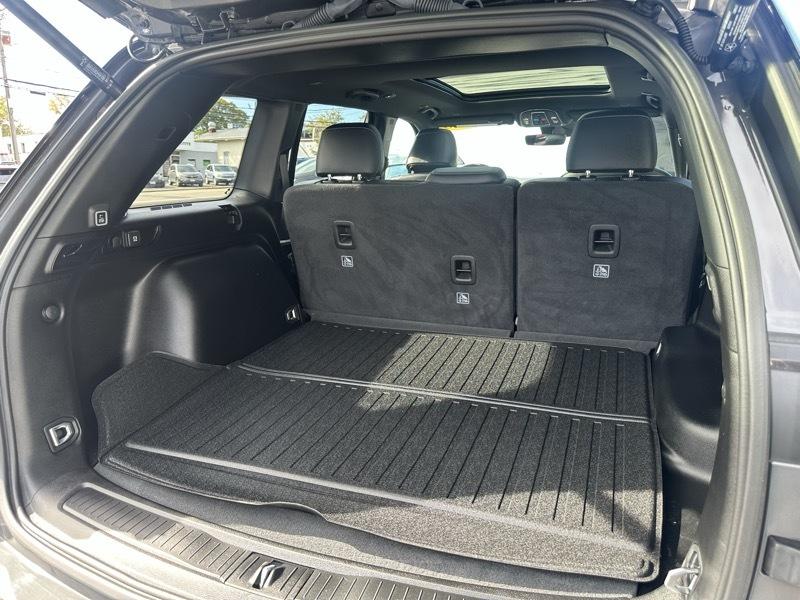Jeep Grand Cherokee Limited 4WD 2025