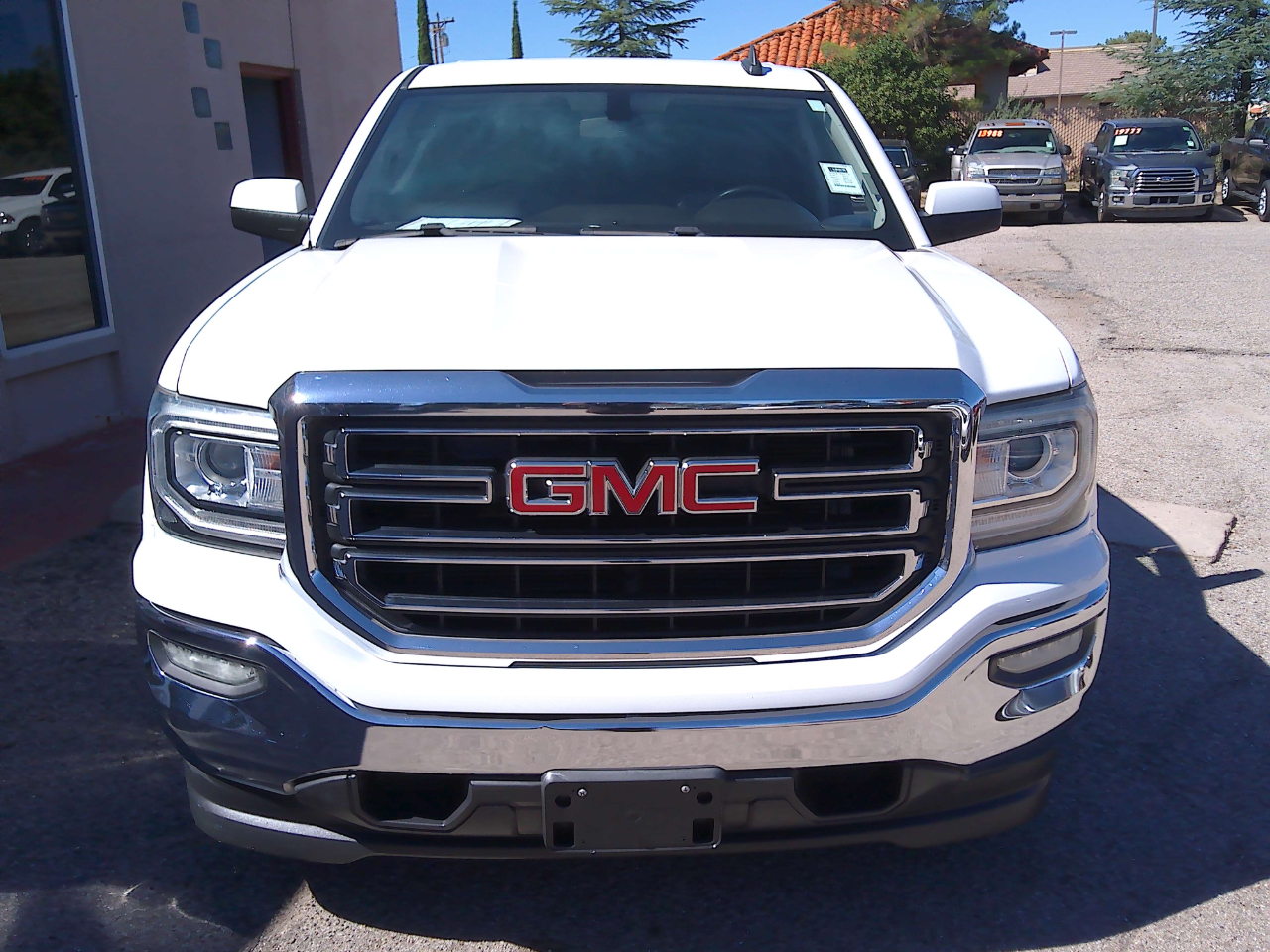 GMC Sierra 1500 SLE Crew Cab Long Box 2WD 2017 GMC Sierra 1500 SLE Crew Cab Long Box 2WD 2017