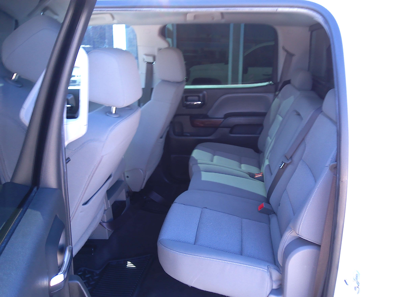 GMC Sierra 1500 SLE Crew Cab Long Box 2WD 2017 GMC Sierra 1500 SLE Crew Cab Long Box 2WD 2017