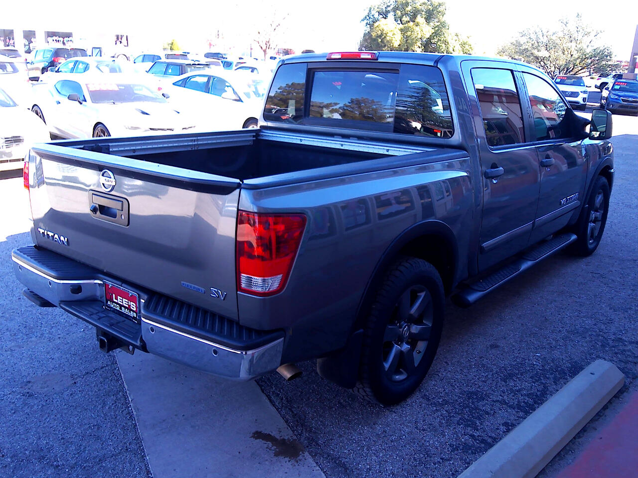 Nissan Titan SV Crew Cab 2WD 2015
