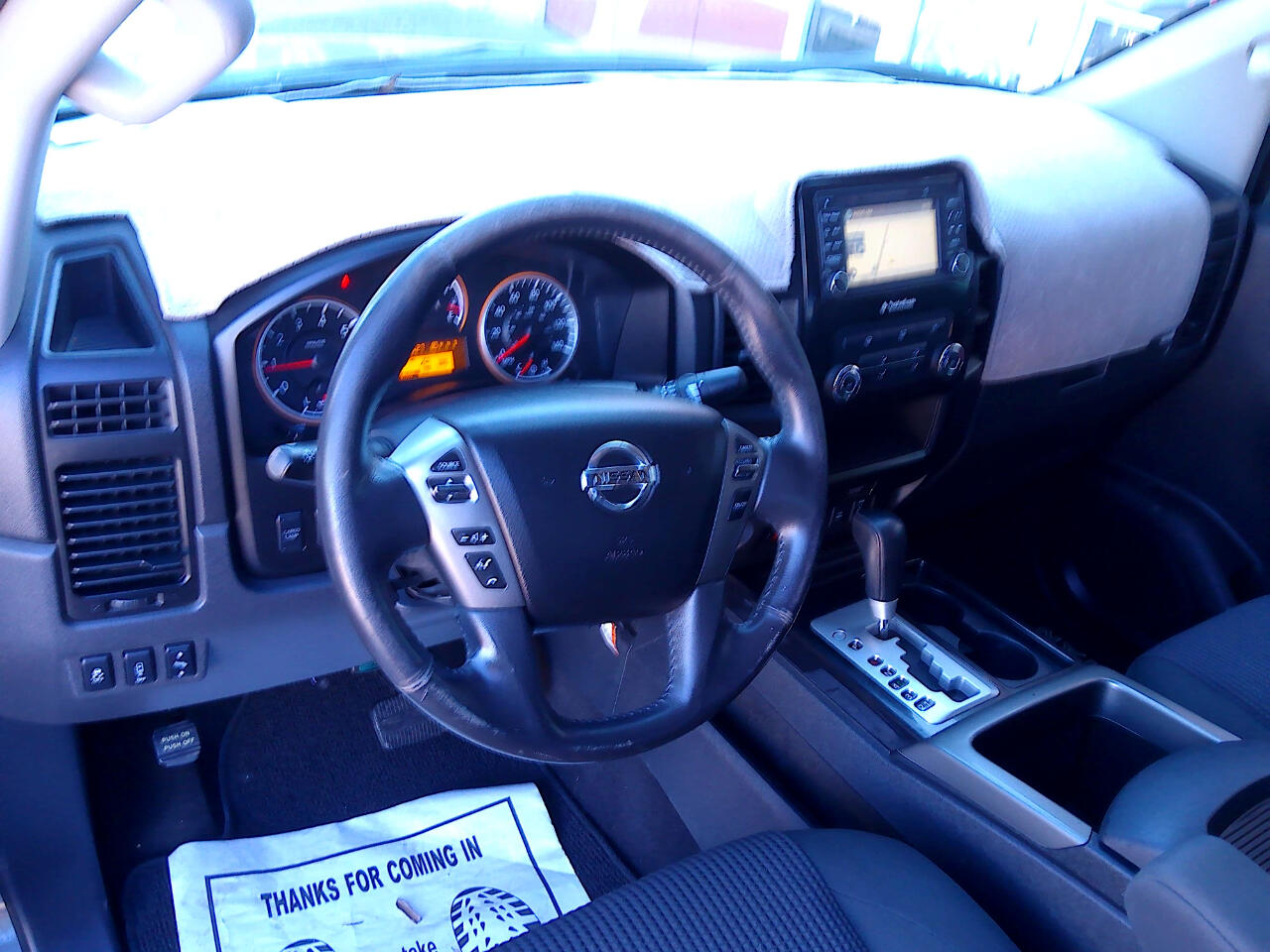 Nissan Titan SV Crew Cab 2WD 2015