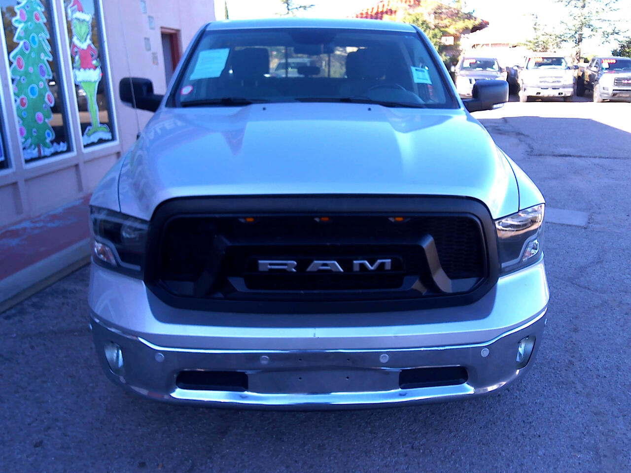 RAM 1500 SLT Crew Cab SWB 2WD 2016