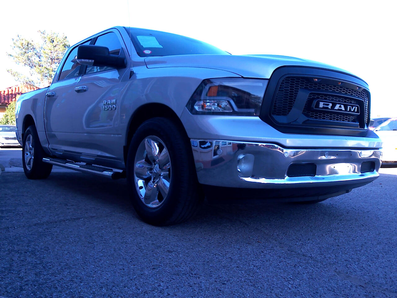 RAM 1500 SLT Crew Cab SWB 2WD 2016