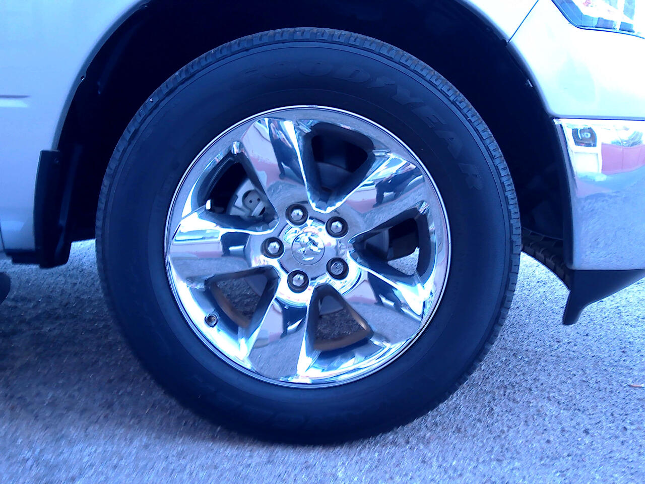 RAM 1500 SLT Crew Cab SWB 2WD 2016