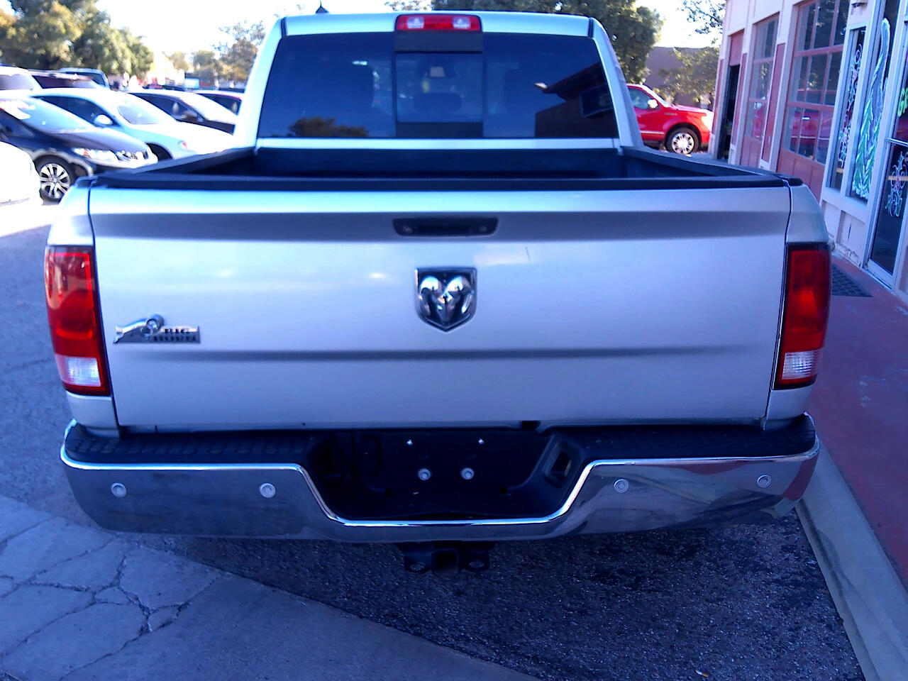 RAM 1500 SLT Crew Cab SWB 2WD 2016