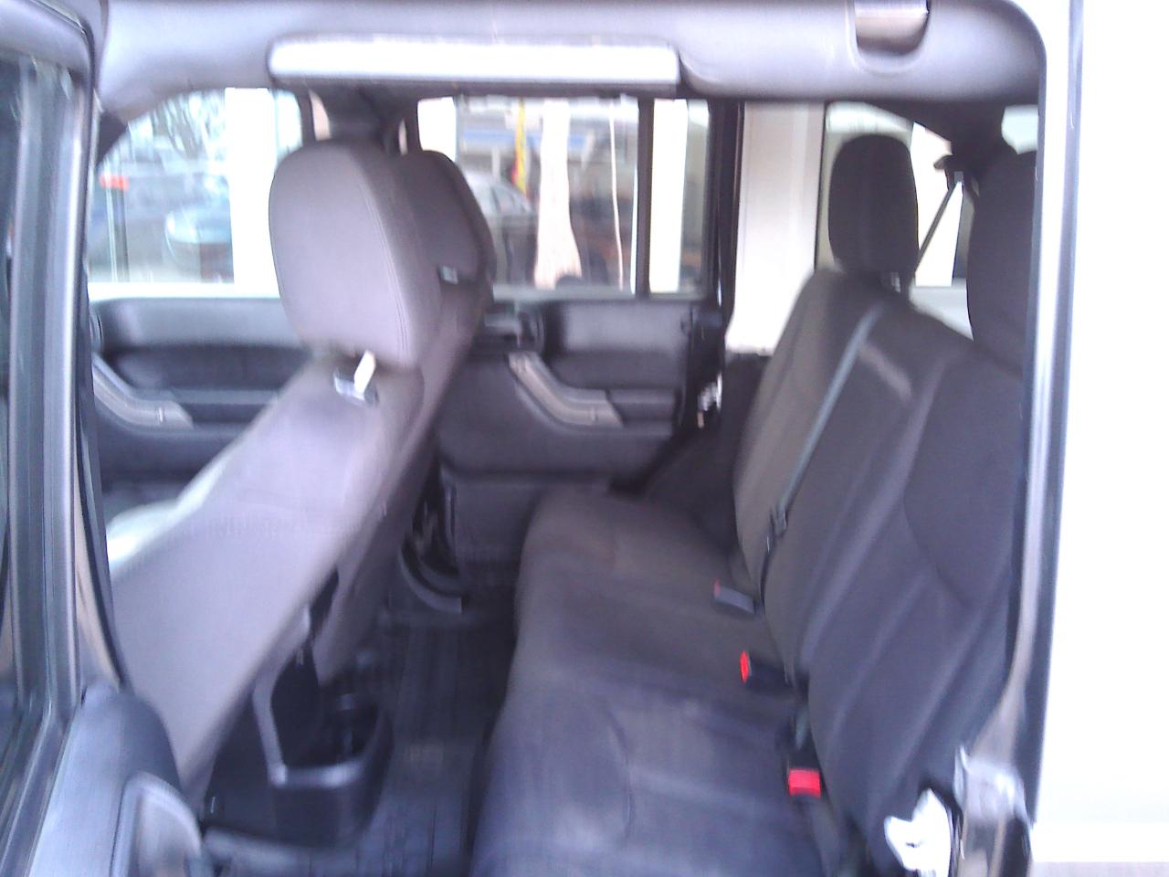 Jeep Wrangler Unlimited Sport 4WD 2015